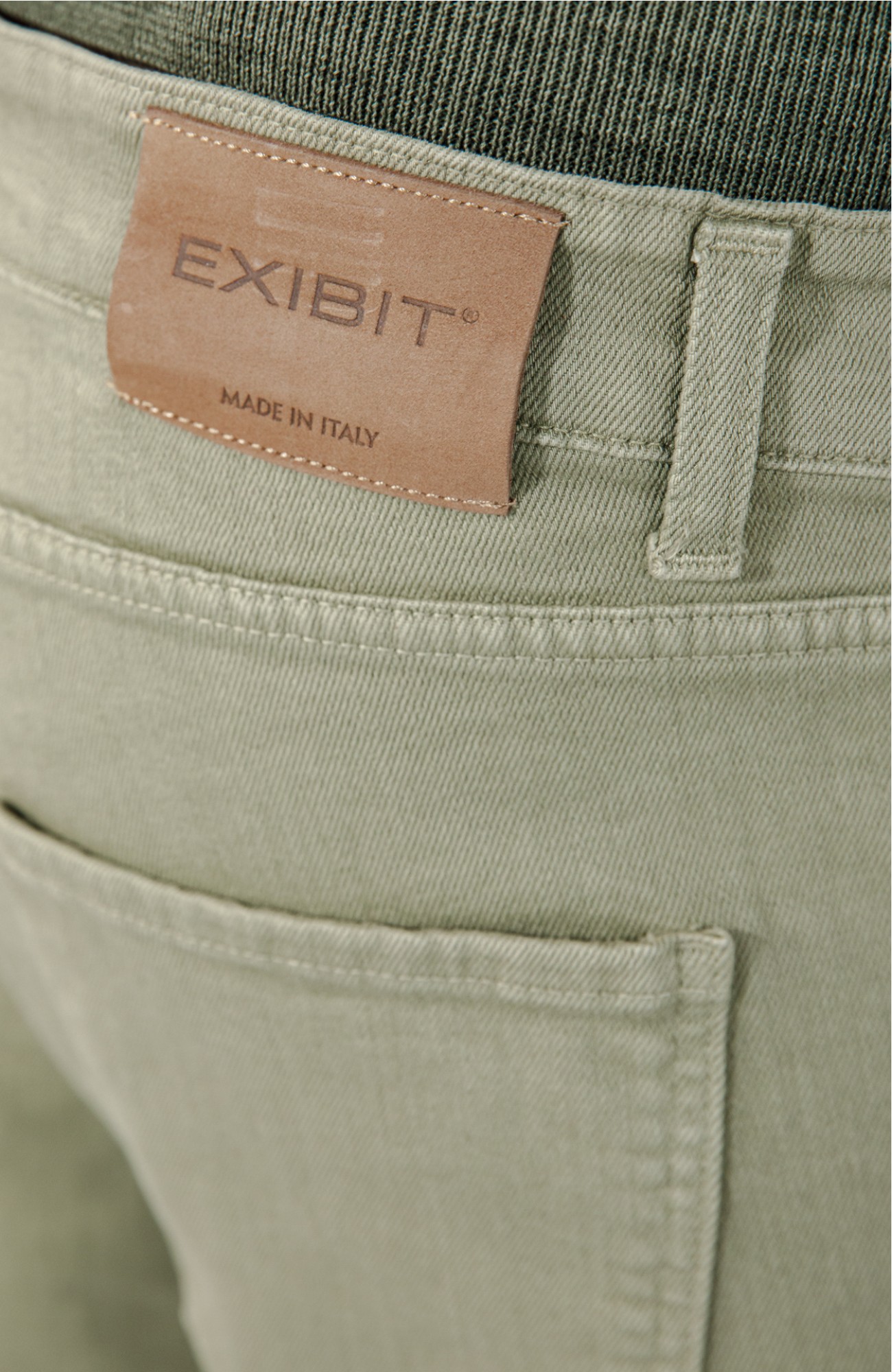 Джинси Exibit