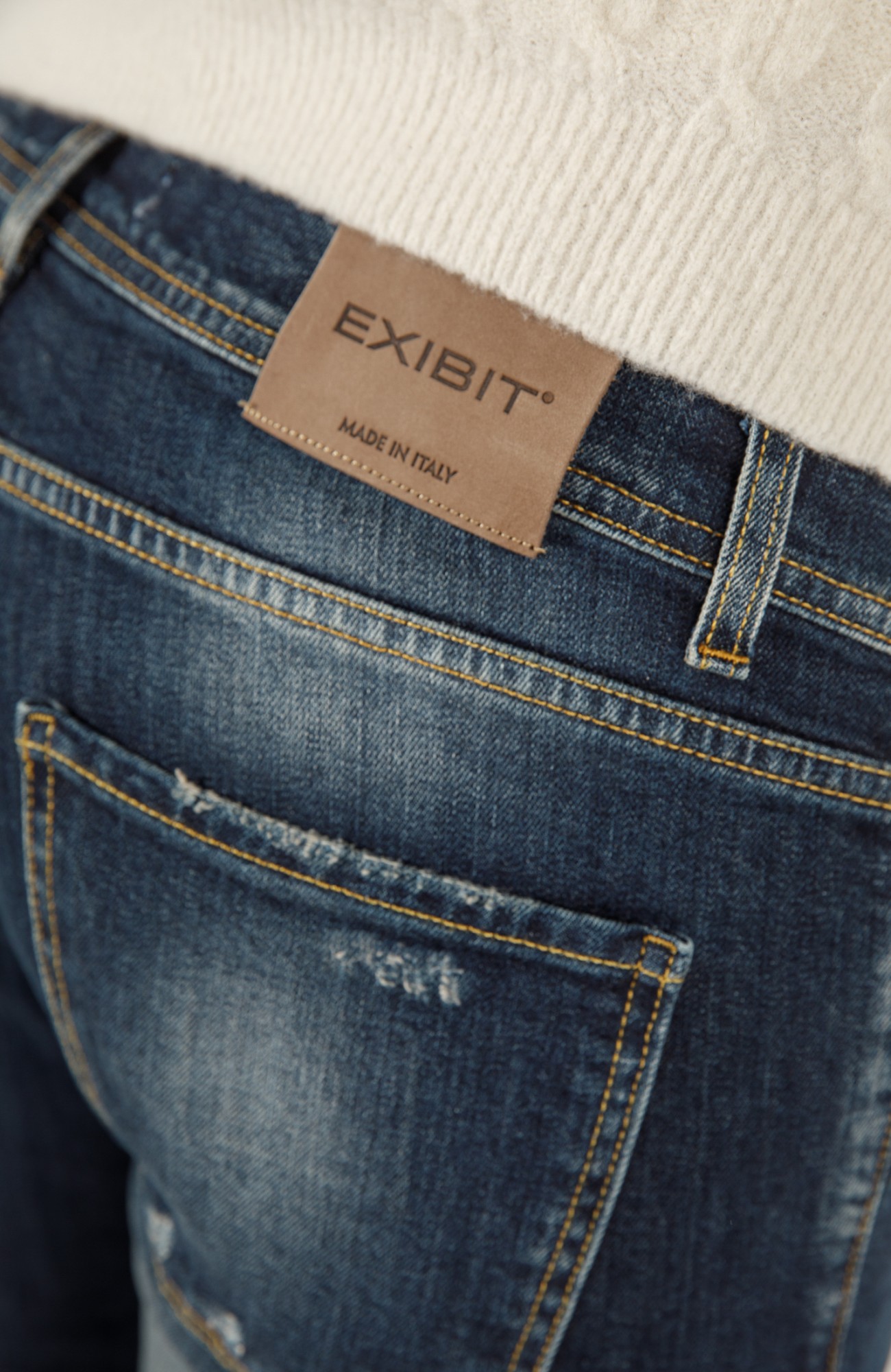 Джинси Exibit
