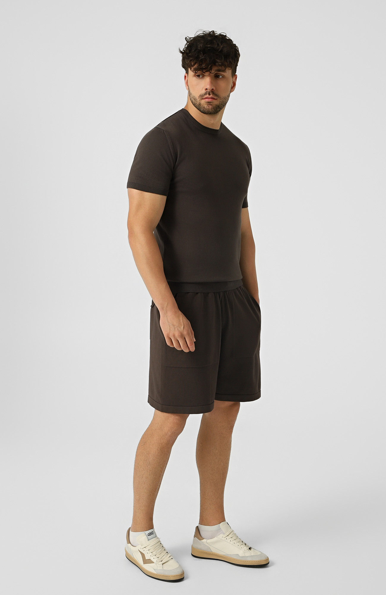 Шорти WOOL CO Чоловічі шорти коричневого кольору.