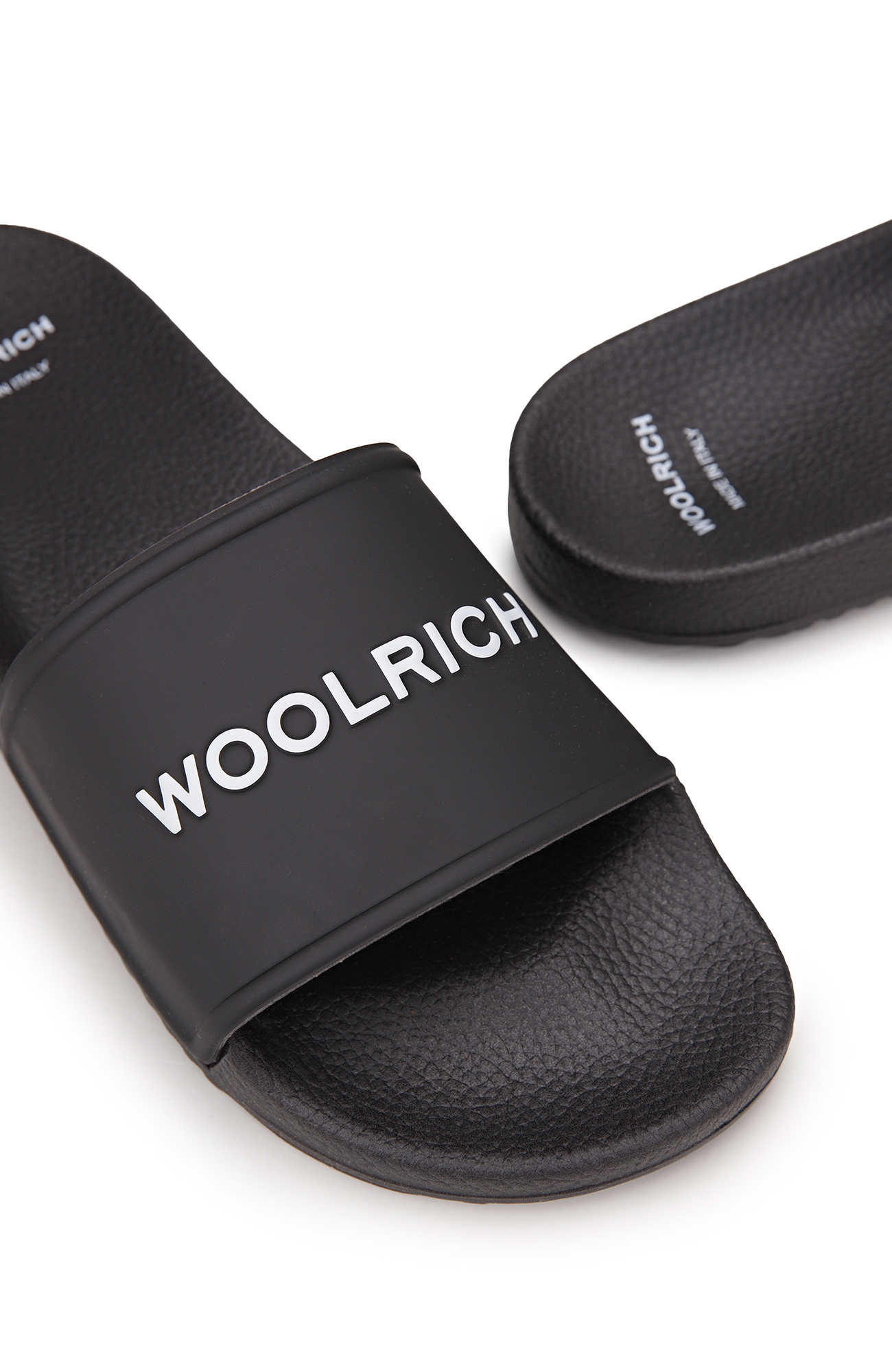 Шльопанці Woolrich